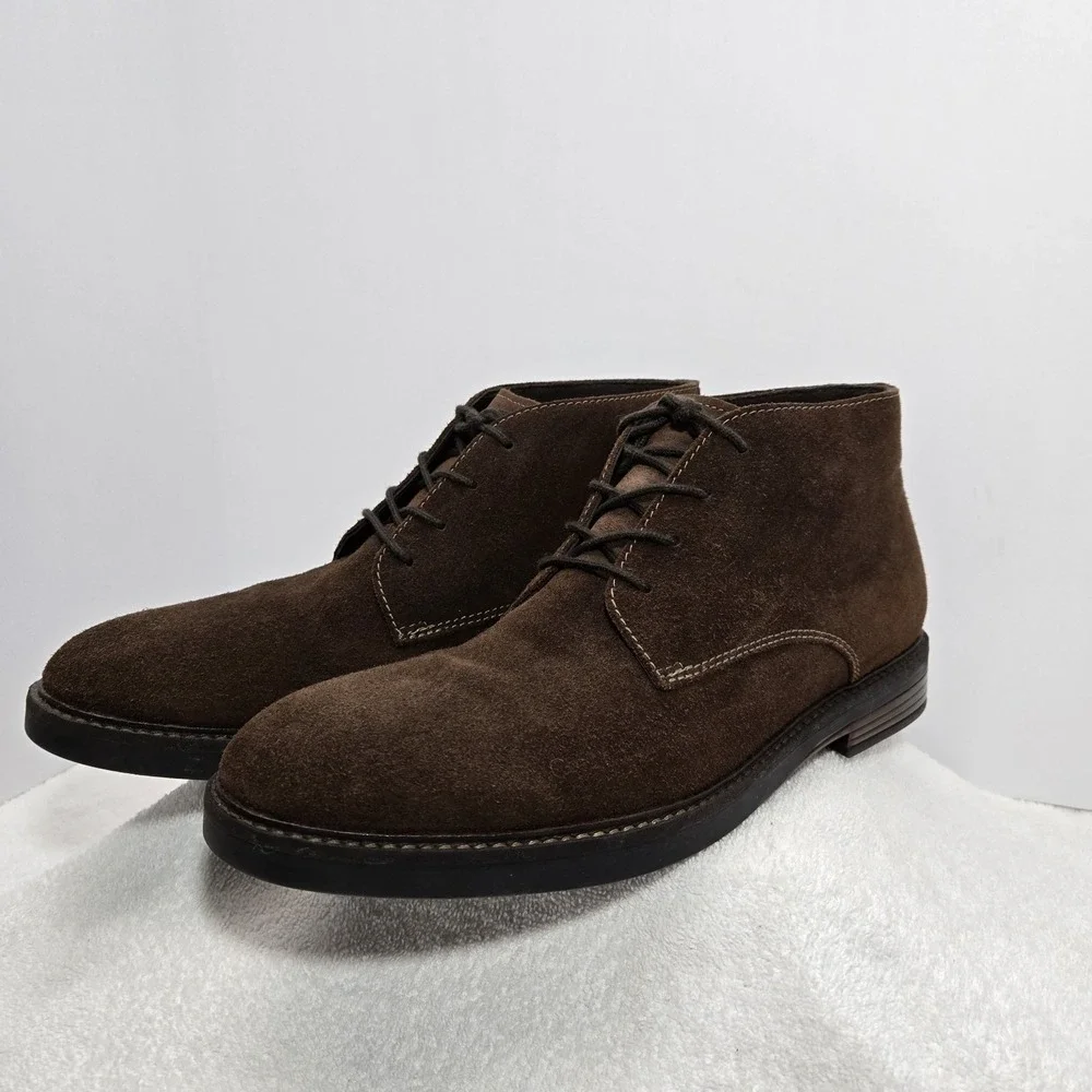 Collection By Clarks Lace Up Chukka Boots Suede Mens Size 11 Color Brown EUC
